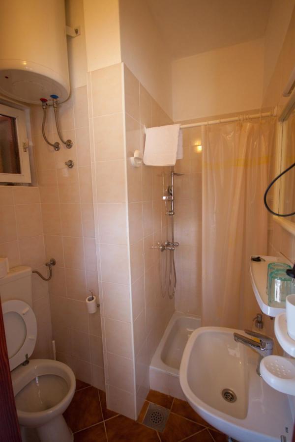 Apartments Cvelic Milovcic Малинска Екстериор снимка